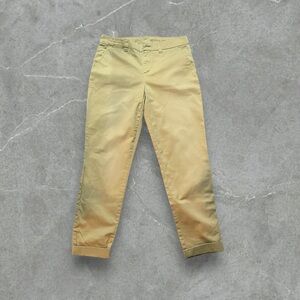 Gap broken in straight rolled leg pants size 2 NWT